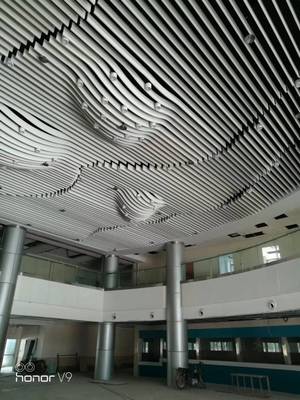 聚焦2毫米铝单板 价格、工艺与制造商的全面解读